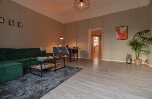 Vorderer Westen Apartment | Apartment am Tannenwäldchen im Vorderer Westen Kassel by CASTORA HOMES
