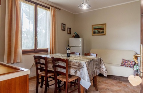 Grosseto Apartment | Apartment 'Amelia' with Shared Pool, Wi-Fi and Air Conditioning