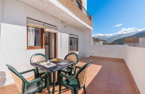Guejar Sierra Apartment | Apartment 'Apartamento C' with Private Terrace and Wi-Fi
