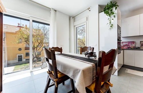 Fuengirola Apartment | Apartment 'Apartamento Novasol' with Private Terrace, Wi-Fi and Air Conditioning