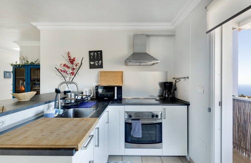 Puntagorda Apartment | Apartment 'Apartamento El Almendro' with Sea View, Balcony and Wi-Fi