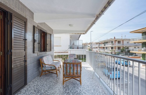 Oliva Apartment | Apartment 'Apartamento En Playa Acogedor' with Private Terrace, Wi-Fi and Air Conditioning
