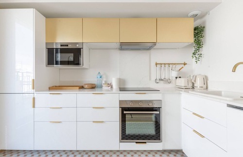 Chessy Apartment | Apartment-Apartment-Ensuite with Bath-Terrace-La Bella Vita By Plaza