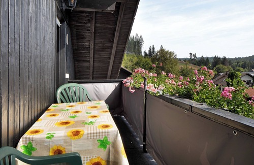 Schluchsee Apartment | Apartment 'Apartmenthaus Fister' with Lake View, Shared Garden and Wi-Fi