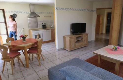 Bad Feilnbach Apartment | Apartment Apfelblüte, for 4 persons, 80sqm, 2nd separate bedroom, south-facing balcony