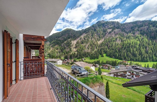 Alba Apartment | Apartment 'App Camilla - Piano Terra' with Mountain View and Balcony
