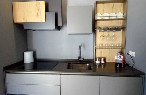 Terracina Apartment | Apartment 'Appartamento Luxury - Mare' with Sea View and Air Conditioning