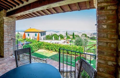 Chianni Apartment | Apartment Appartamento Ginepro - Borgo in Chianni by Interhome