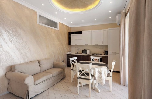 Agerola Apartment | Apartment 'Appartamento Sofia Loren' with Sea View, Wi-Fi and Air Conditioning