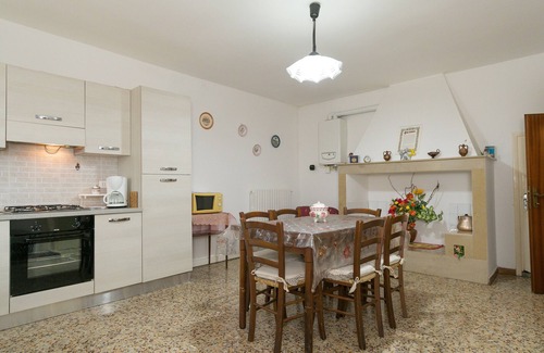 Chianni Apartment | Apartment "Appartamento Stella" with Private Balconies, Private Terrace & Wi-Fi