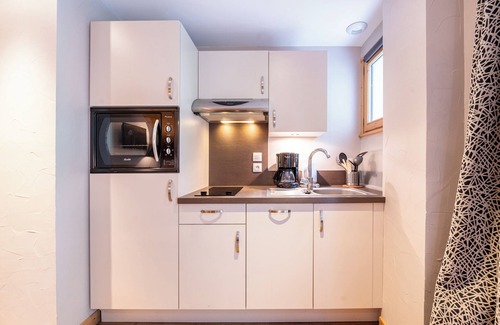 Thones Apartment | Apartment 'Appartement 304' with Mountain View, Balcony and Wi-Fi