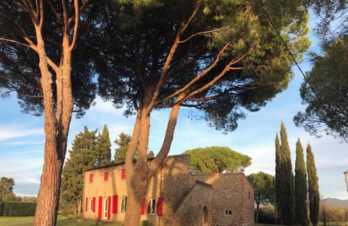 Bibbona Apartment | Apartment 'Arco' with Shared Garden and Wi-Fi