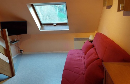 Bagneres-de-Luchon Apartment | Apartment at the foot of the Crémaillère Express