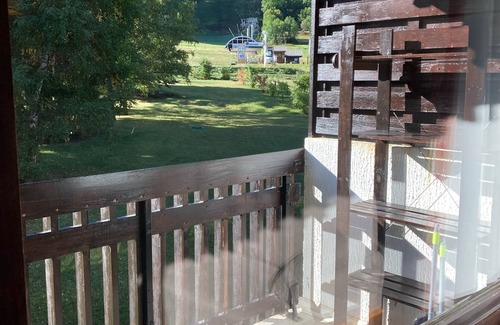 La Salle-les-Alpes Apartment | Apartment at the foot of the slopes with mountain view facing south!