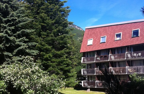 La Salle-les-Alpes Apartment | Apartment at the foot of the slopes with mountain view facing south!