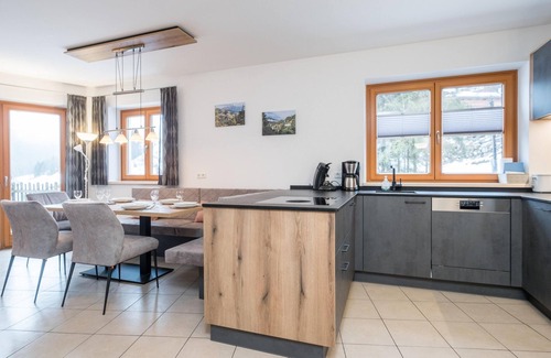 Hinterglemm Apartment | Apartment on the slopes with enclosed garden