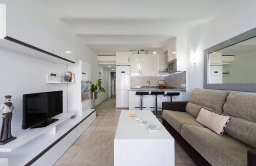 Playa del Aguila Apartment | Apartment at the beach