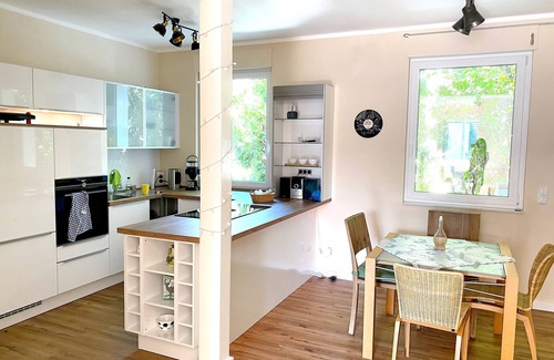 Rhein-Erft-Kreis District House | Apartment at the castle