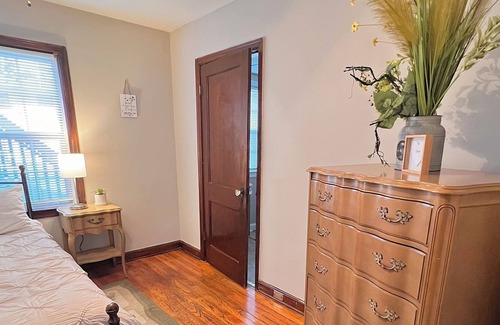 North Central Columbia Apartment | Apartment at The Pecan Suite