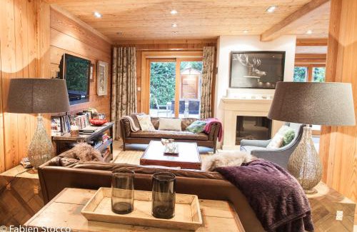 Chamonix City Centre Apartment | Apartment Au Bon Coin - Luxury Chamonix Hidden Haven, Mont Blanc view, Hot Tub and Garden