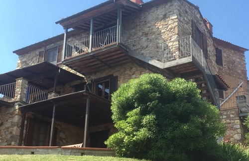 Gavorrano Apartment | Apartment B with a fantastic view to the maremma landscape