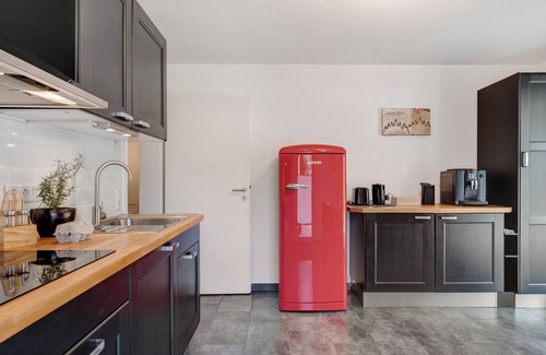 Falkensteig Apartment | Apartment 'Bachblick' with Mountain View, Shared Terrace and Wi-Fi