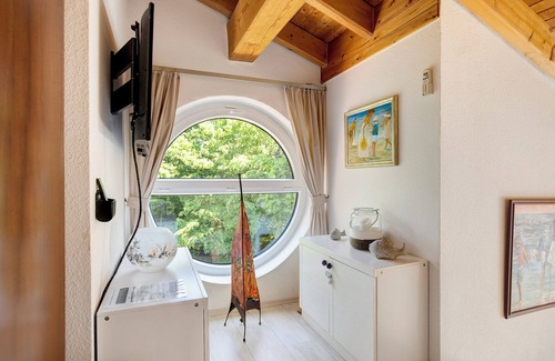 Dangast Apartment | Apartment 'Backbord 21' close to the Beach with Garden & Wi-Fi