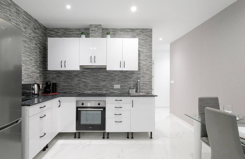Sant Blai Apartment | Apartment 'Bañuls' with Private Terrace, Wi-Fi and Air Conditioning