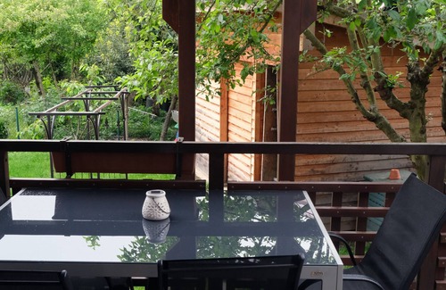 Gengenbach Apartment | Apartment 'Barrierefreie Fewo - 'Im Graben' with Private Terrace and Wi-Fi