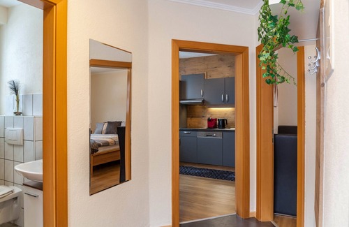 Ried im Oberinntal Apartment | Apartment 'Bergtraum Ried - Typ 1' with Mountain View, Shared Garden and Wi-Fi
