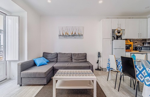 Setubal Apartment | Apartment 'Beautiful Azulejos A Quiet Street' with Balcony and Wi-Fi