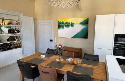 Hoexter Apartment | Apartment 'Bel Etage' with Balcony and Wi-Fi