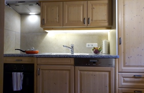 Unterwoessen Apartment | Apartment Bergzeit- 2 Per. 42sqm, 1 bedroom, wood stove, balcony, WLAN