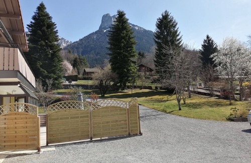 Alex Apartment | Apartment between lake and mountains, summer and winter activities nearby