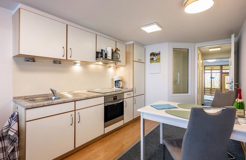 Nordstrand Apartment | Apartment 'Bi Michel' with Private Terrace and Wi-Fi