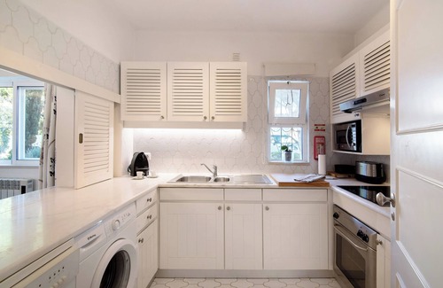 Vale do Lobo Apartment | Apartment 'Bia' with Private Terrace, Wi-Fi and Air Conditioning