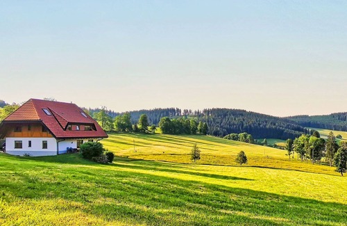 Schwarzenbach Apartment | Apartment 'Birke' with Private Terrace, Shared Garden and Wi-Fi