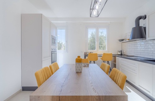 Avola Apartment | Apartment 'Boutique - Sea Family' with Sea View, Wi-Fi and Air Conditioning