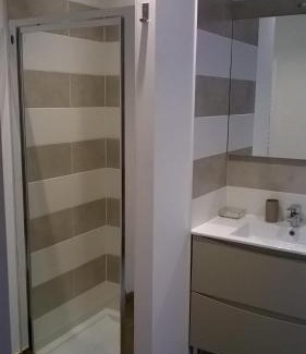 Plomodiern Apartment | Apartment Brittany facing and seaside