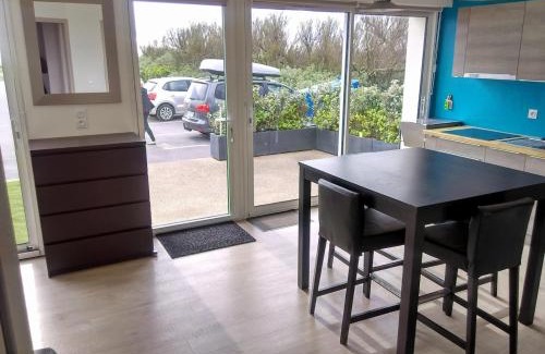 Plomodiern Apartment | Apartment Brittany facing and seaside