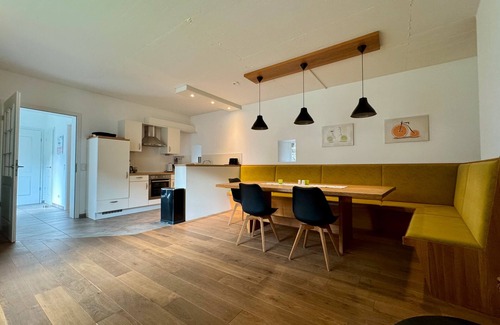 Eslohe Apartment | Apartment 'Brunnenhaus' with Private Terrace, Private Garden and Wi-Fi