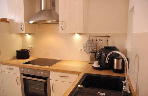 Eslohe Apartment | Apartment 'Brunnenhaus' with Private Terrace, Private Garden and Wi-Fi