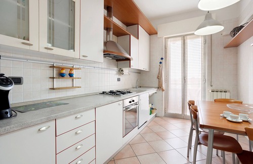 Burago di Molgora Apartment | Apartment 'Burago Flat' with Balcony, Wi-Fi and Air Conditioning