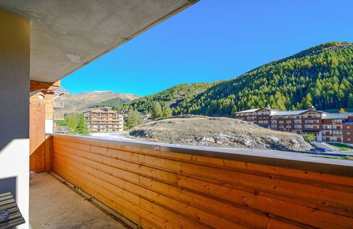 Allos Apartment | Apartment by Interhome