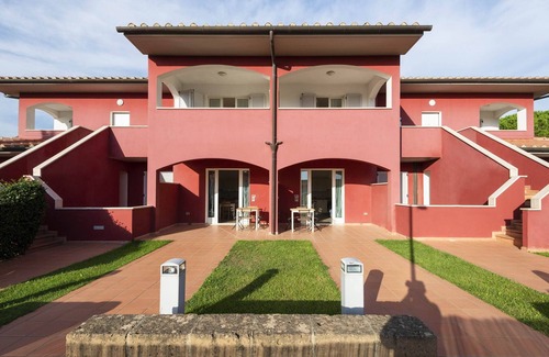 Puntone Apartment | Apartment by the sea with private outside space, Air Conditioning,Wi-Fi.Bpt