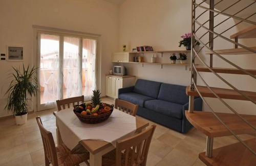 Puntone Apartment | Apartment by the sea with private outside space, Air Conditioning,Wi-Fi.T-loft