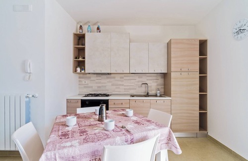 Torre San Giovanni Apartment | Apartment 'Casa D'a Mare' with Private Terrace and Air Conditioning