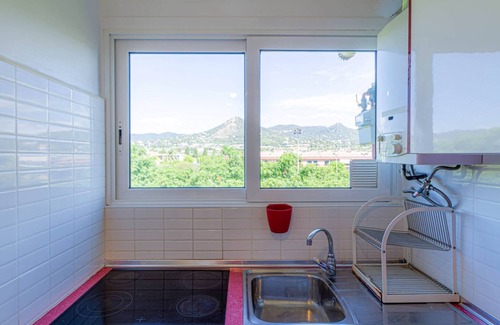 Cabrera de Mar Apartment | Apartment Cabrera Montserrat for 4
