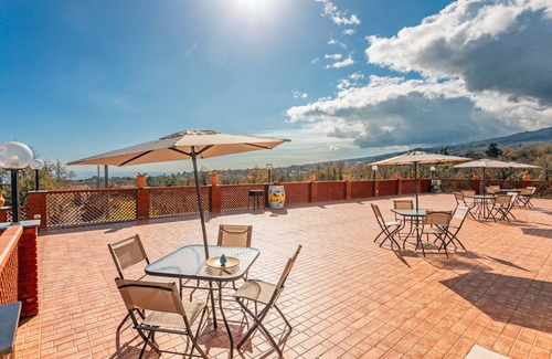 Piedimonte Etneo Apartment | Apartment 'Camia Etna House - Standard' with Sea View, Wi-Fi and Air Conditioning