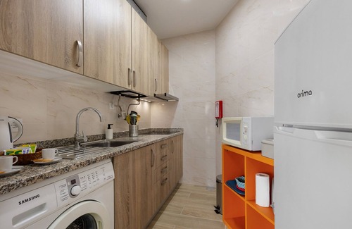 Praia da Rocha Apartment | Apartment "Casa Alegre" with Sea View, Balcony & Wi-Fi